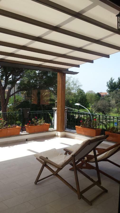 La Terrazza Sul Parco Διαμέρισμα Οριστάνο Εξωτερικό φωτογραφία